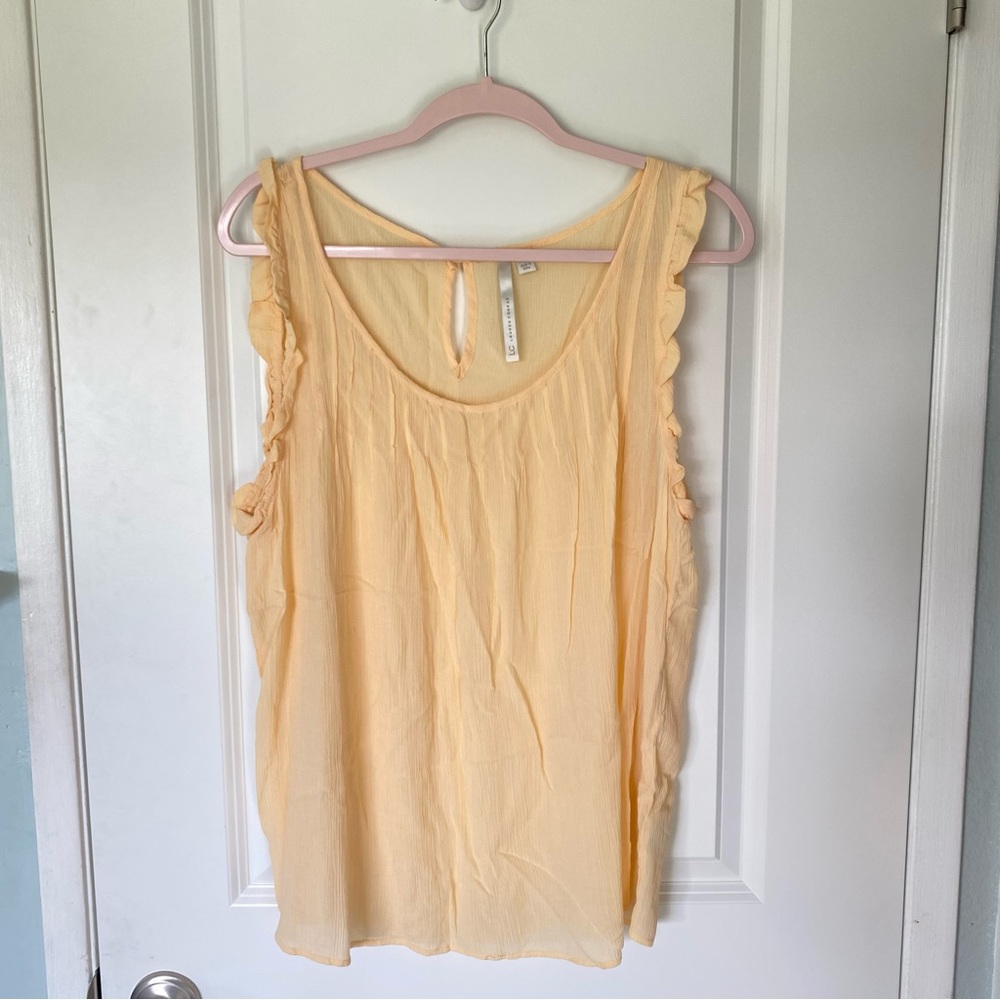 LC Lauren Conrad Pastel Yellow Women’s Sleeveless Blouse Excellent Condition